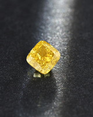 HPHT-Laboratorium leidde tot Geel Diamond Loose Cushion Cut 10 Mohs