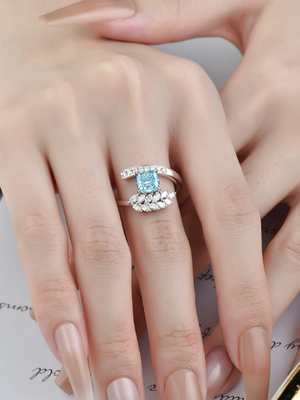 De hoge Trouwring van Duidelijkheids Buitensporige Diamond Rings Blue Cushion Cut