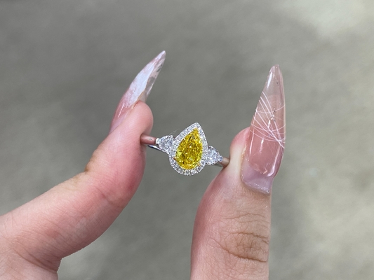 1.03ct het buitensporige Levendige Gele Laboratorium Gecreeerde Witgoud van Diamond Ring 18k